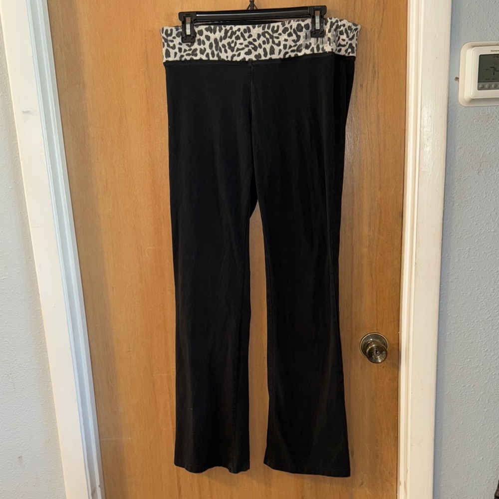 Y2K Vintage Victoria’s Secret PINK Yoga Pants Flare Cheetah Women’s Large - Picture 1 of 5
